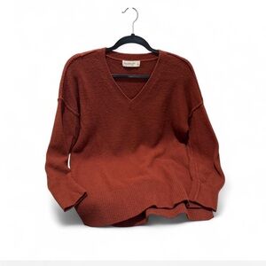 A&F Soft Collection V-Neck Rust Sweater (S)